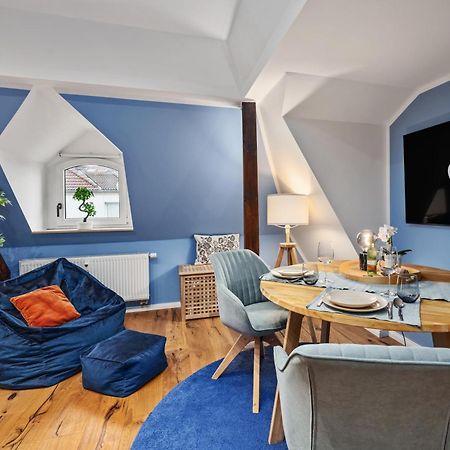 Edler Wohnraum Modernes Vorstadtstudio Mit Emma-Bett, Garten & Kaffeevollautomat Zwickau Dış mekan fotoğraf