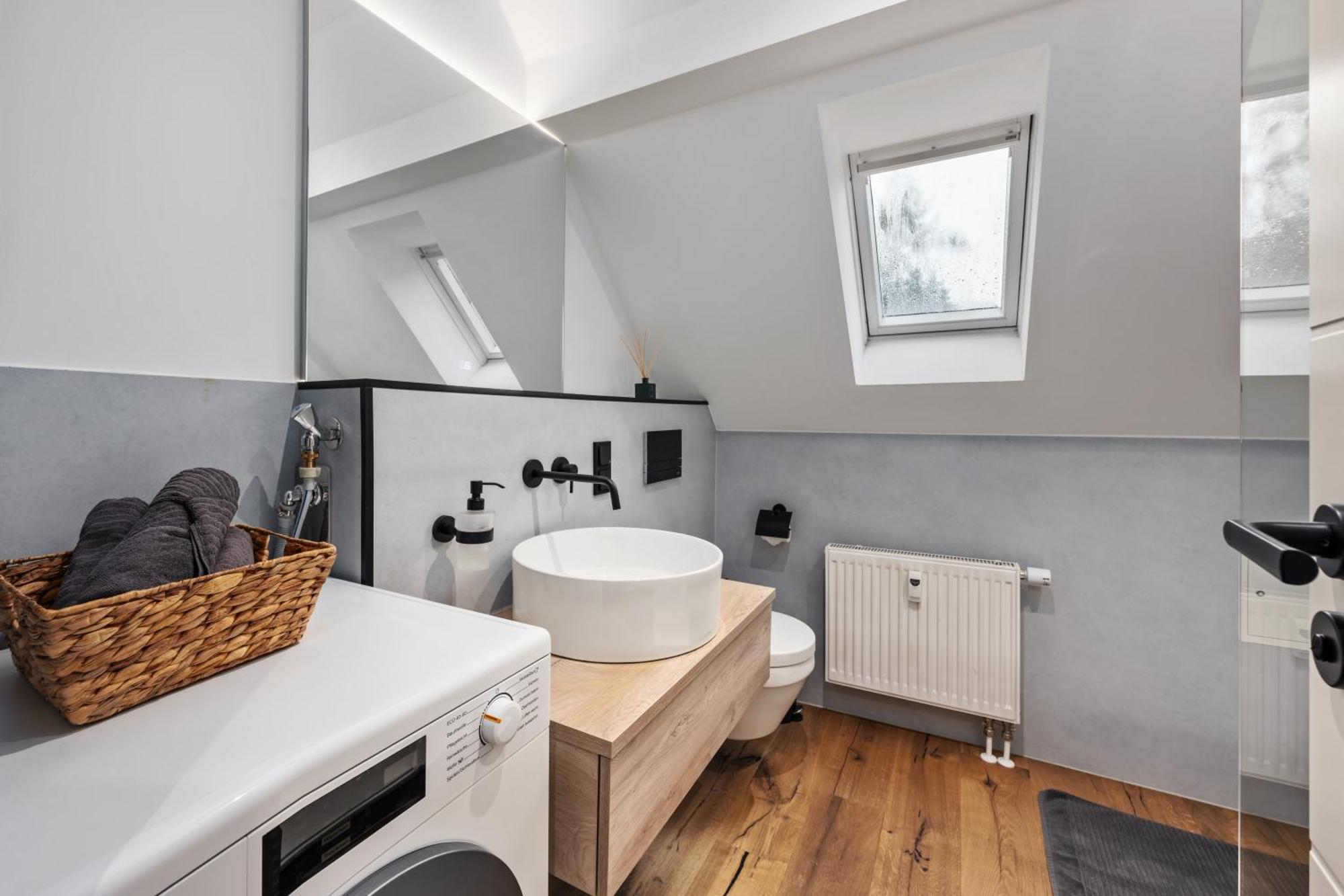 Edler Wohnraum Modernes Vorstadtstudio Mit Emma-Bett, Garten & Kaffeevollautomat Zwickau Dış mekan fotoğraf